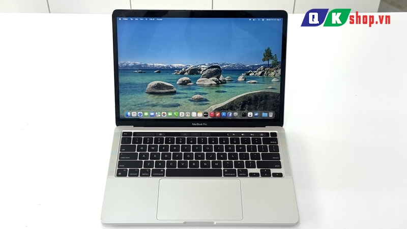Macbook Pro M1 13 2020 / Ram  8GB / SSD 256GB / 13.3 inch 2K  Rerina