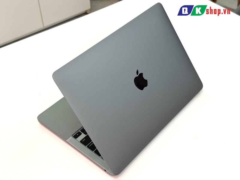 Macbook Pro M1 13 2020 / Ram  8GB / SSD 256GB / 13.3 inch 2K  Rerina